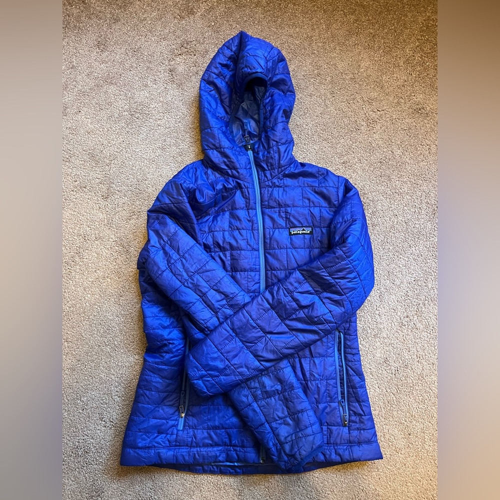 Patagonia womens nanopuff size small